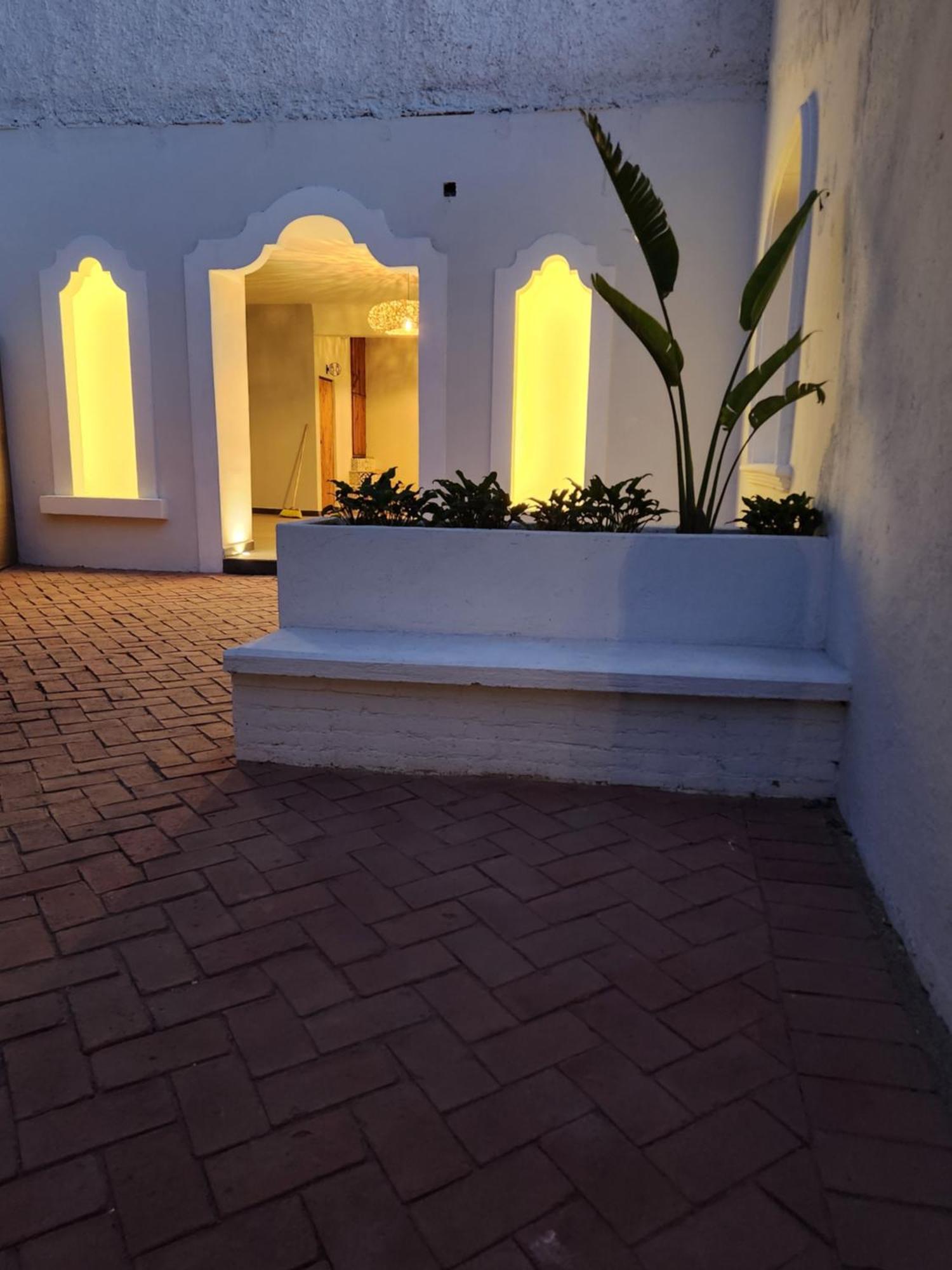 Hotel Boutique Villa Escondida, A Pasos De Lo Mejor En Tlaquepaque Exterior photo