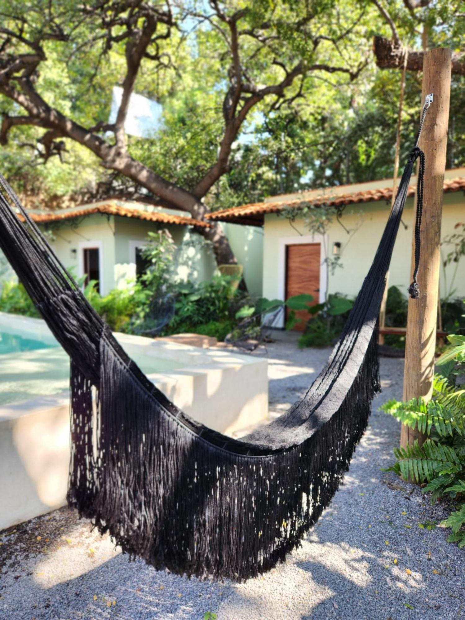 Hotel Boutique Villa Escondida, A Pasos De Lo Mejor En Tlaquepaque Exterior photo
